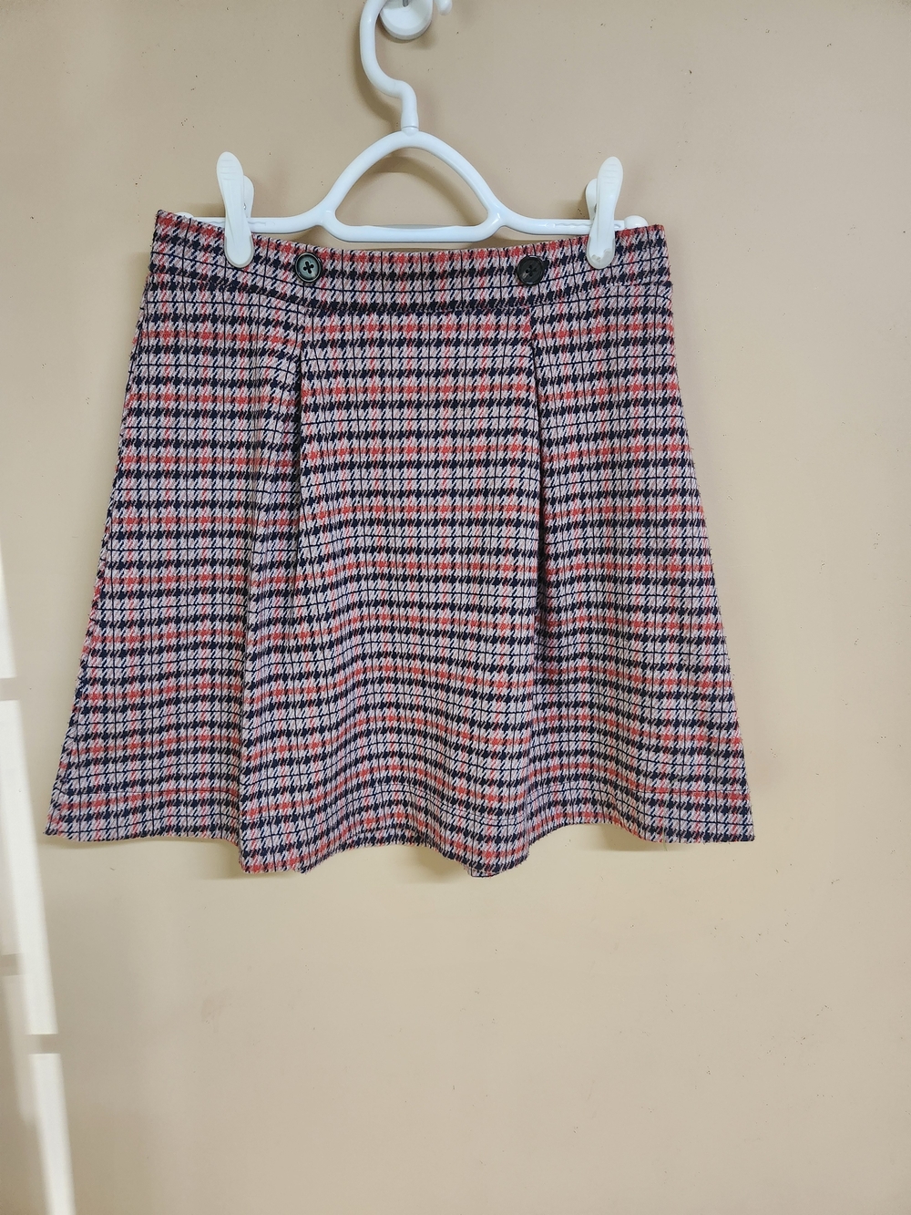 ModCloth Pink, Black & Cream Houndstooth/Plaid Skater Skirt